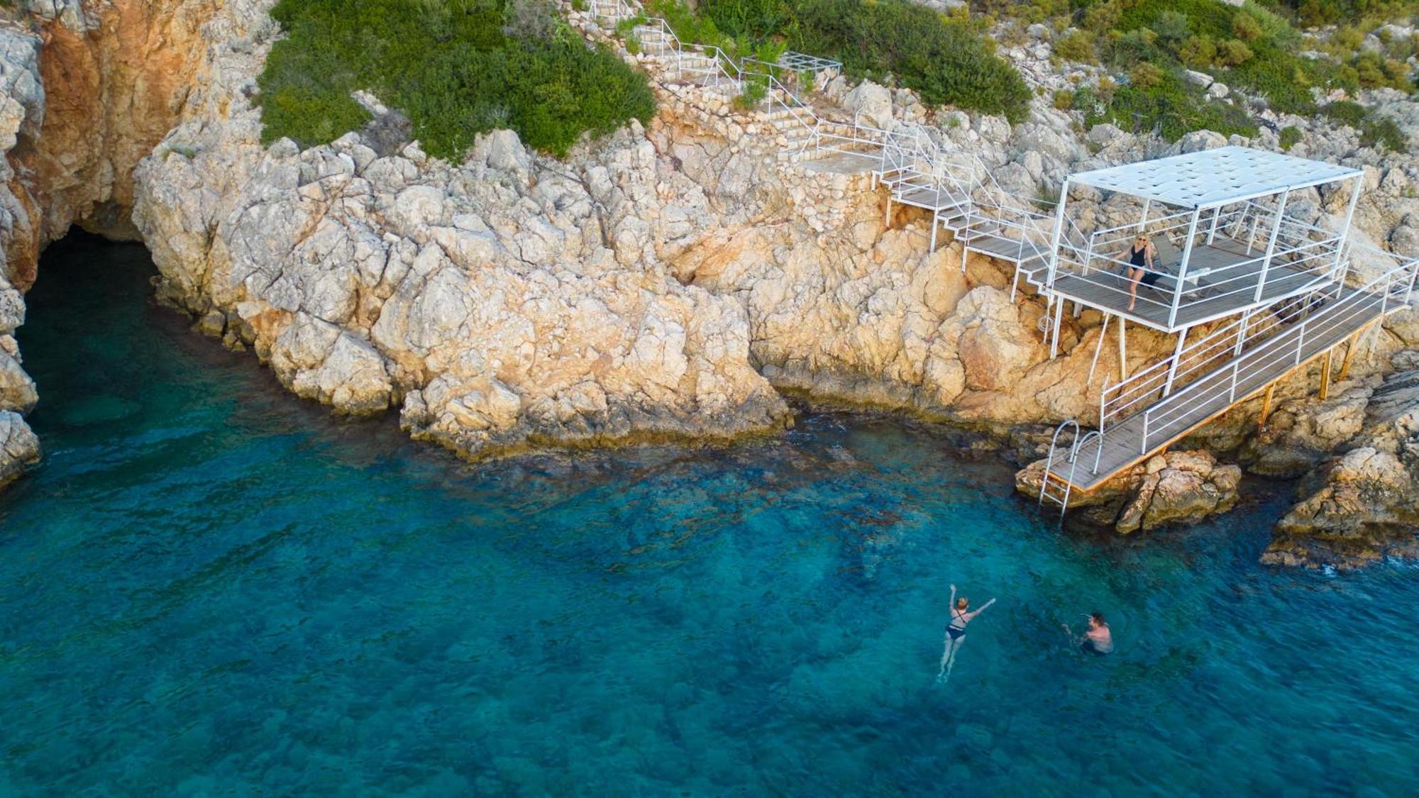 Beachfront White Villa With Private Swimming Pool Kalkan Zewnętrze zdjęcie
